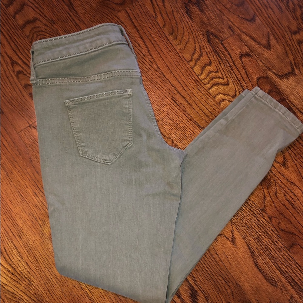 Army green jeans size 0/25